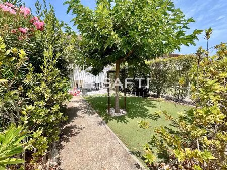 entre colline et plage  un t2 avec jardin et terrasse dans un cadre privilégié