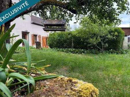 maison familiale avec jardin à gray-la-ville