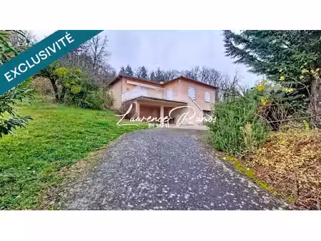 maison spacieuse avec terrasse