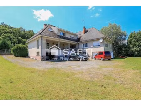 maison de 350 m² sur 5900 m2 avec plan d'eau