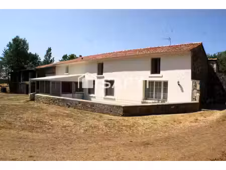 maison pierre / 4 chambres / terrain & dependances