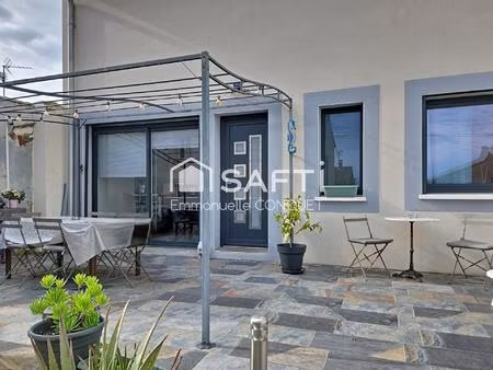 maison t6 de 147 m²  garage  terrasse  mer à 2 minutes