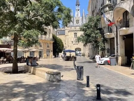 local commercial 64 m²
