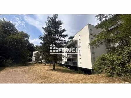 nancy maxeville proche commerces