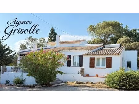 maison avec garage – terrain de 1 181 m² – quartier résidentiel recherché – sainte-anastas