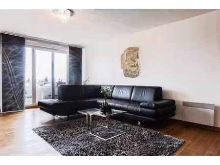 location meublée appartement 3 pièces 100 m² à toulouse (31000)  1 240 €