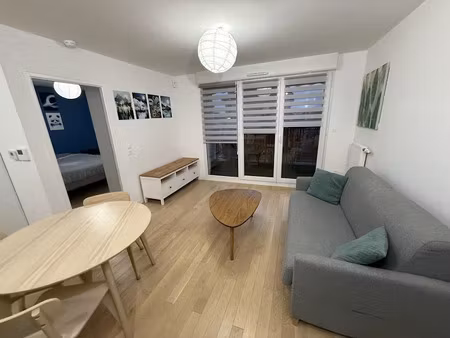 location meublée appartement 2 pièces 39 m² à nogent-sur-marne (94130)  1 250 €
