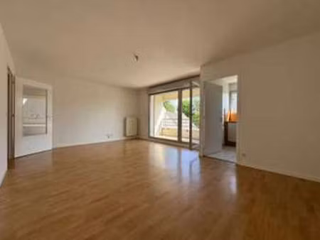 location appartement 3 pièces à romillé (35850) : à louer 3 pièces / 65m² romillé