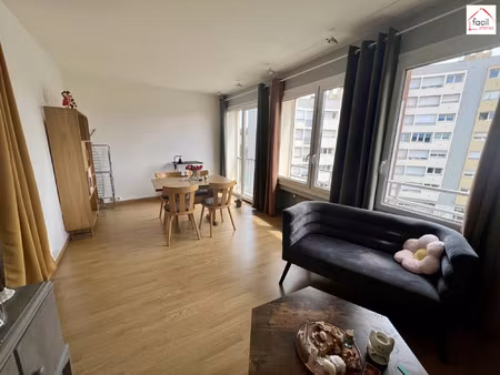 appartement au centre ville avec ascenceur !