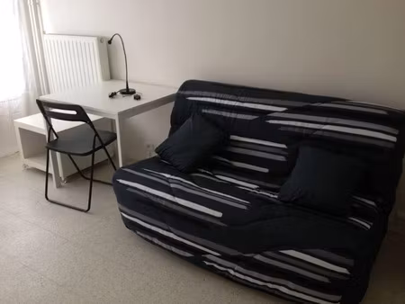 location meublée appartement 1 pièce 25 m² à sceaux (92330)  850 €