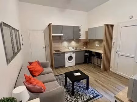 location meublée appartement 2 pièces 28 m² à toulouse (31000)  890 €