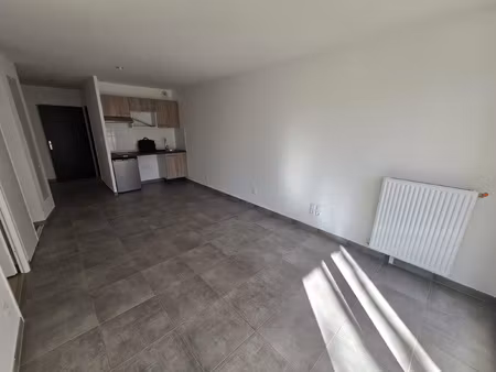 à louer appartement t2 avenue de lombez