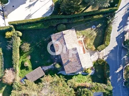 quartier minelle - au calme - grand exterieur -