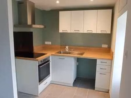 location maison à saint-hilaire-du-harcouët (50600) : à louer / 81m² saint-hilaire-du-harc