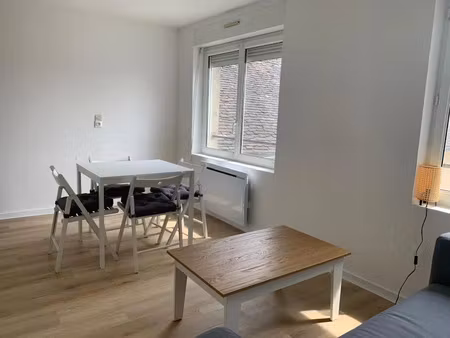 location meublée duplex 2 pièces 24.61 m² à fontainebleau (77300)  780 €