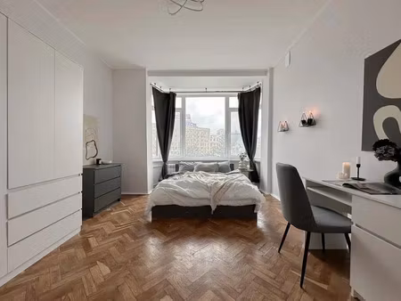 location meublée appartement 1 pièce 28 m² à paris 17ème (75017)  770 €