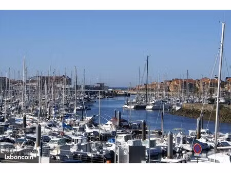 appt p1b meublé – 2 pièces – 20 m² + terrasse 5 m² parking