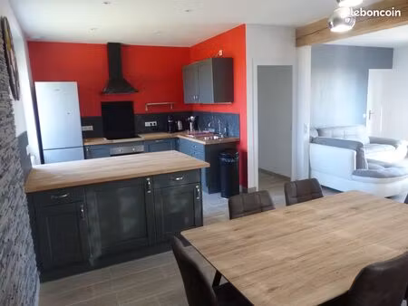 grande maison avec jardin