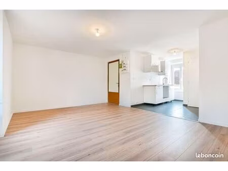 studio 1 pièce 26 m²