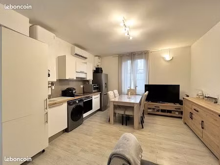 maison de ville t2 meublée en duplex 45 m²