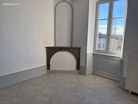 appartement t2 st amour