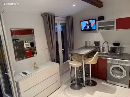 particulier loue un studio meublé à agosta plage