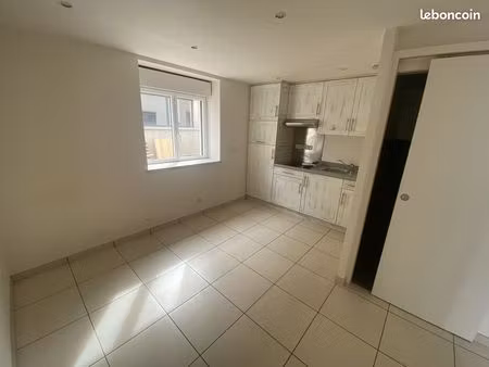 studio 1 pièce 18 m²