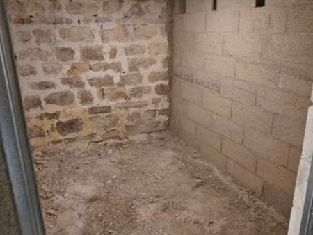 cave sèche 5m² paris 10e – sécurisée – accès 24h/24