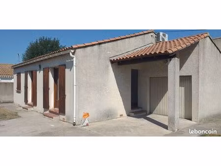 villa t4 : 90 m2 avec 400m2 de terrain sur fourques quartier très calme