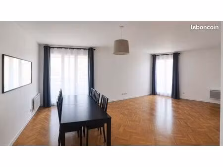 appartement 2 pièces meublé de 54m2 avec balcon et 2 places parking