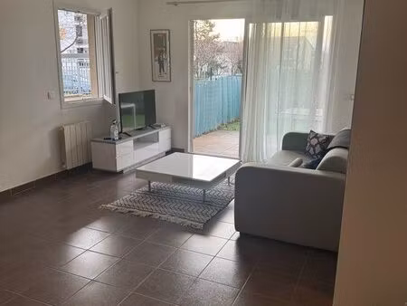 t2 meublé avec jardin privatif et garage – ville-la-grand  aux portes de genève