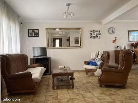 maison 7 pièces 156 m²