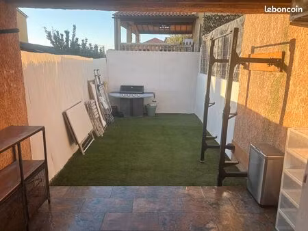 maisonnette t3 meublée - location annuelle - sanary-sur-mer