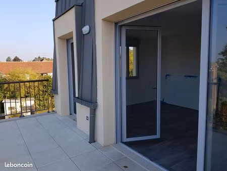 t2 avec grand balcon