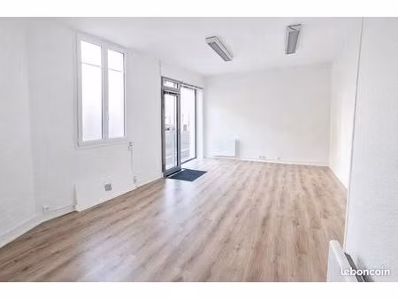 local commercial 26 m² tours