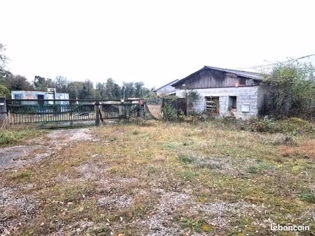 maison 2 pièces 450 m²