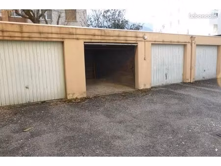garage