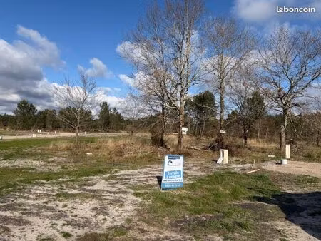 terrain 601 m² parentis en born