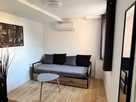 location meublée appartement 1 pièce 19 m² à nice (06000)  800 €