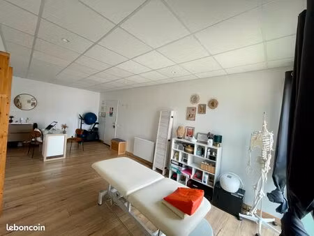à louer – cabinet de consultation de 22 m² à mordelles