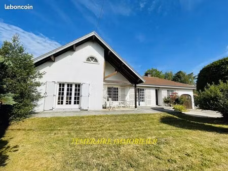 maison 9 pièces 160 m²