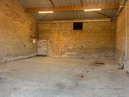 local 120 m2 à louer
