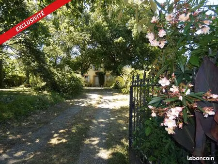 propriété 6 pièces 140 m²