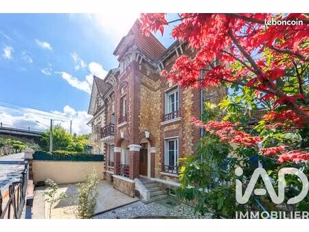 maison 7 pièces 145 m²