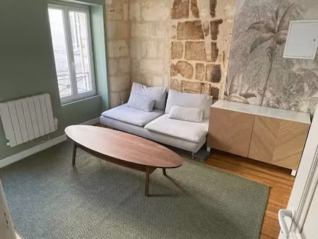 location meublée appartement 2 pièces 27 m² à bordeaux (33000)  950 €