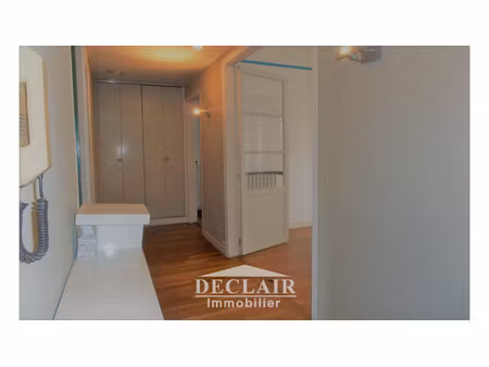 location appartement 2 pièces 47.93 m² à versailles (78000)  970 €