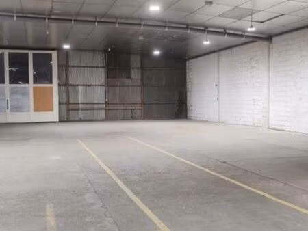 local d'activité / entrepôt divisible de 250 à 1500 m²