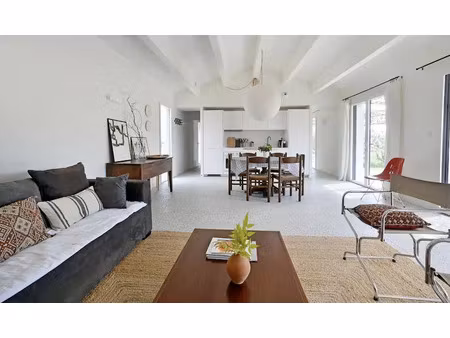 location meublée maison 4 pièces 80 m² à uzès (30700)  1 250 €
