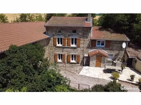 ferme 5 pièces 140 m²
