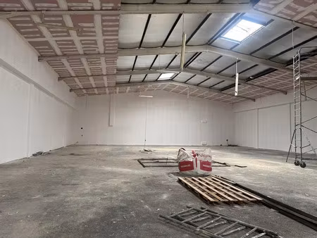 location locaux professionnels 1 pièce 756 m² à baie mahault (97122)  11 466 €